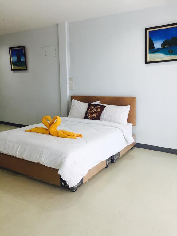 Marina Ao Nang Guesthouse Exterior photo